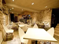 La Casa de Beli Hotels in Alfoz de Quintanaduenas