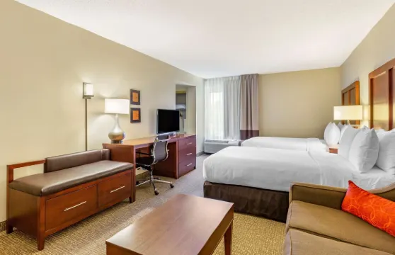 昆提科斯塔福德舒適酒店