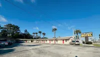 Four Oaks - parking
