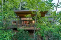 Pilot Cove Hotels in Boyd