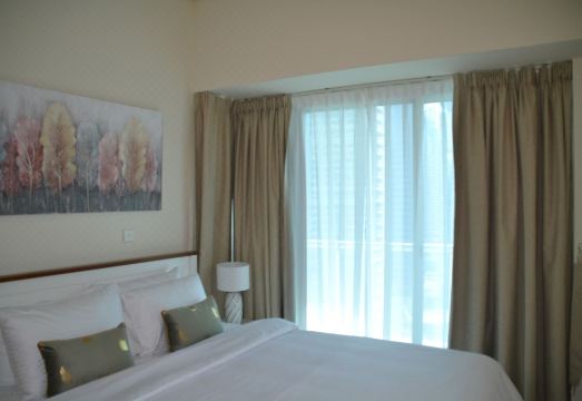 딜라이트풀 레이크 뷰 1 베드룸 인 JLT 이미지