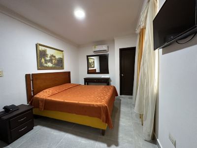 Hotel Cinera