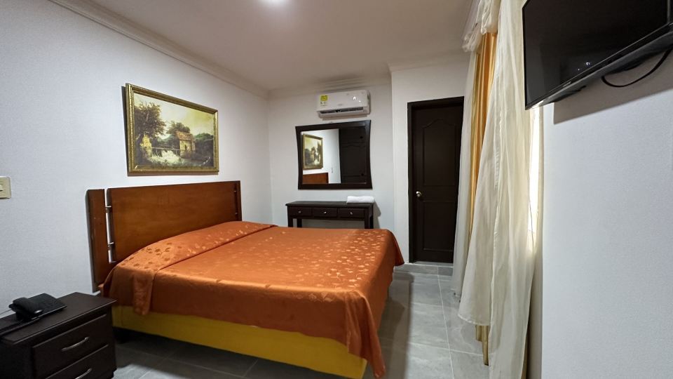 Hotel Cinera