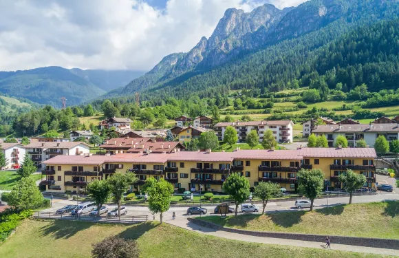 拉歌藍意公寓酒店