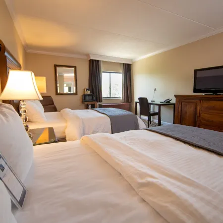 Bella Vista Hotel & Suites