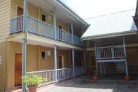 Taklam Lodge Hotels near Rabaul War Cemetery