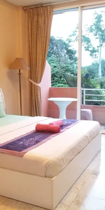 ห้องซูพีเรียร์ เตียงใหญ่ 1 เตียง