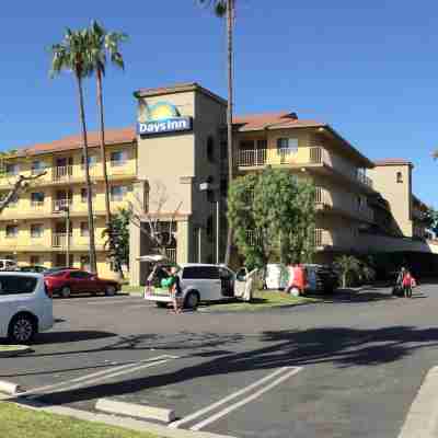 デイズ イン バイ ウィンダム ブエナ パーク Hotel Exterior