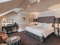 Hotel Manos Premier Hotels near Horta Museum