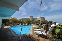 Sea Bay Hotel - Swimmingpools