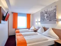 McDreams Hotel Mönchengladbach Hotels near Rheydt