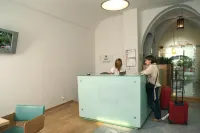 中央 v 飯店 South Bohemian Theater附近的飯店