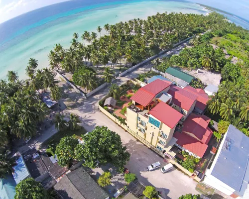Reveries Maldives Hotels in Gan