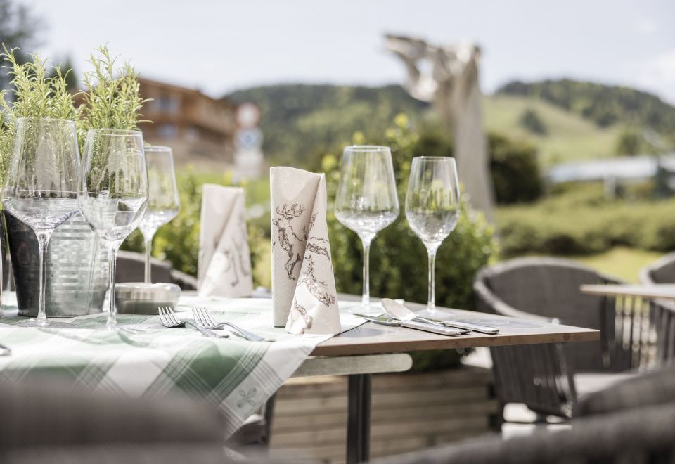 2. 바첸허이슬..