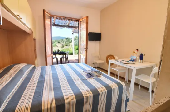 아파트멘티 엘바마르 라코나