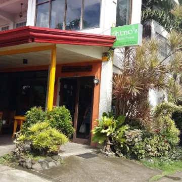 Antonio's Pension House