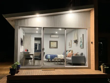 Boat Harbour Jetty B&B Отели в г. Яррам