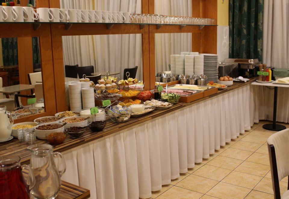 갤러리 호텔 SIS 교통