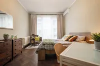 3 Bdr - Top Center Artistic Apartment - 115 m2