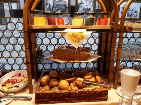 Akzent Hotel am Bach Отели в г. Деттельбах