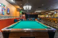 Quality Inn & Suites Hotels in Washington Township