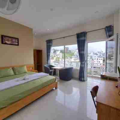 MrLee Dalathouse Rooms