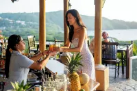 Villas Sol Beach Resort - bars