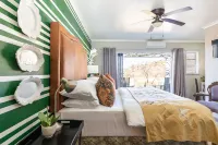 Sweetfontein Boutique Farm Lodge Hotels in Bo-Karoo