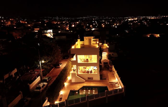 Villa d'Irene-Near Athens Airport , 200 Meters from the Beach Davis