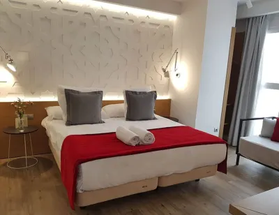 Hotel Boutique Caireles Hotels near Mosque-Cathedral of Córdoba