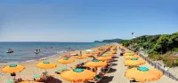 Camping Village Rocchette - de playa