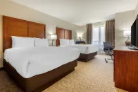 Comfort Inn & Suites - parking