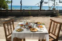 Coral Flora Villa Beach Front - Pet friendly