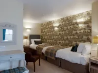 The Red Lion Hawkshaw Hotels in Bury District