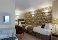 The Red Lion Hawkshaw Hotels in Ramsbottom