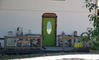 Covered Wagon B&B Guesthouse