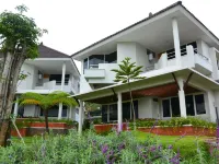 Samara Resort Hotels in Batu