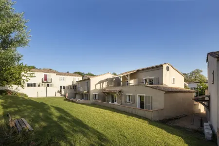 Garden & City Mont-Ventoux Malaucène Отели в г. Пьерлонг