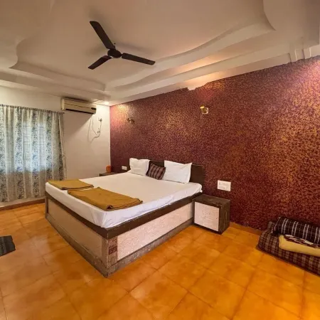 Hotel Sai Plaza