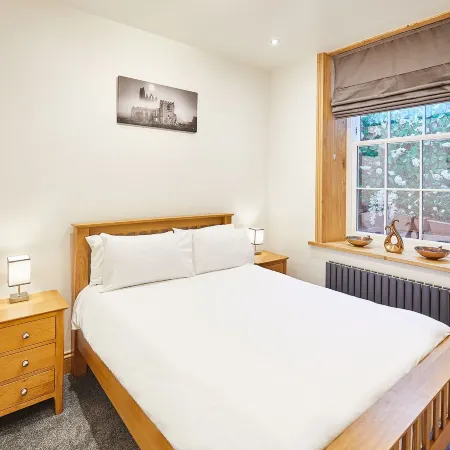 Host & Stay - Knight Retreat