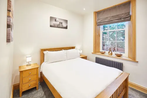 Host & Stay - Knight Retreat
