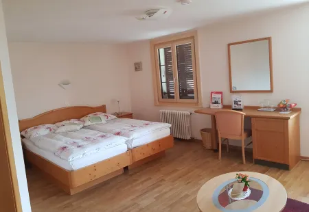 Hôtel Restaurant le Gruyérien Отели в г. Сивирье