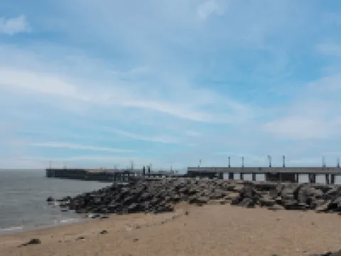 Treebo Grace Inn, 3 Min Walk from Promenade Beach Hotels in Puducherry