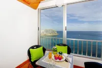 Spinola Bay Top Floor Seafront 3 Bedroom Apartment with Panoramic Sea Views - by Getawaysmalta