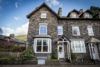 Lyndale Guest House Hotels near Dora's Field