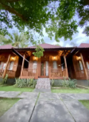 Kamasan Cottage by Reccoma