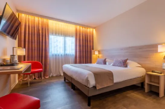 Hôtel L'Empreinte, Cagnes sur Mer Hôtels à proximité de : Stade Charles-Ehrmann