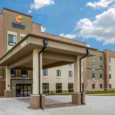 Comfort Inn & Suites West des Moines Hotel Exterior