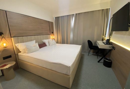 2. 호텔 그랜드 사..