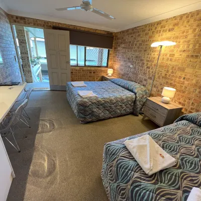 Golden Beach Motor Inn, Caloundra Các khách sạn gần Bãi biển Golden Beach